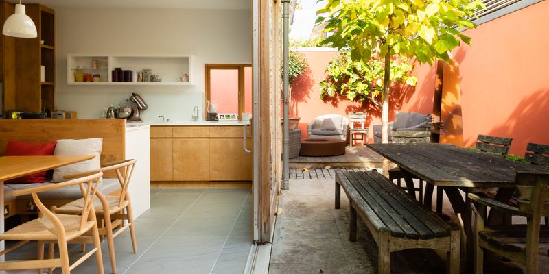 Toni Mosesdesign Courtyard Extension Cover